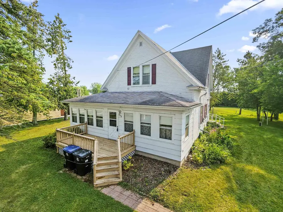 302 S ZACHOW STREET, Cecil, WI 54111 - #2
