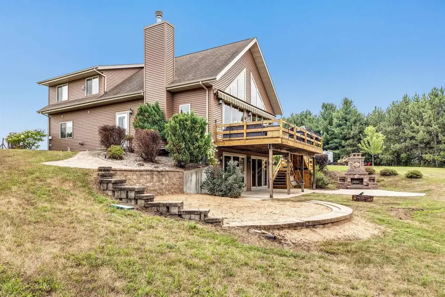 N2561 HODGETT COURT, Waupaca, WI 54981 - #2