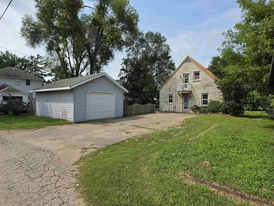 714 S LAFAYETTE STREET, Shawano, WI 54166 - #2