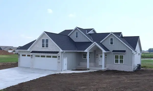 773 ROYAL ST PATS DRIVE, Wrightstown, WI 54180