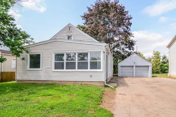 1076 MAYER STREET, Menasha, WI 54952