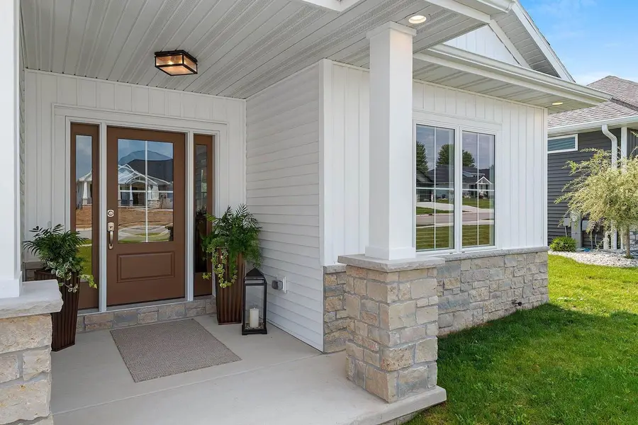4049 BRUSSELS WAY, Howard, WI 54313 - #3