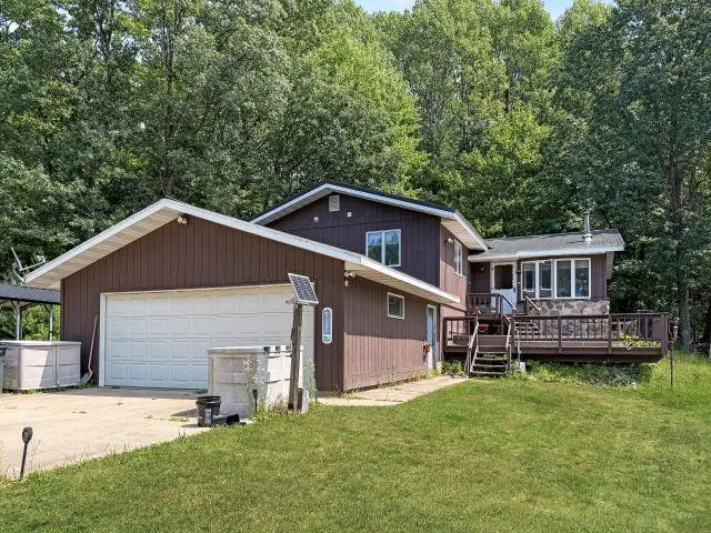 N8605 STATE ROAD 49, Iola, WI 54945 - #1