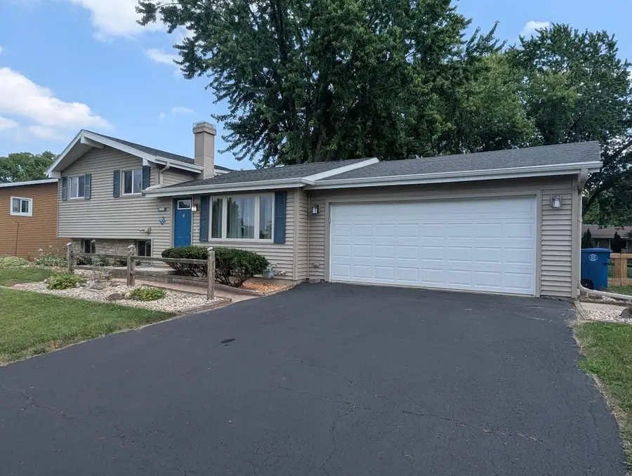 1640 S WESTHAVEN DRIVE, Oshkosh, WI 54904 - #2