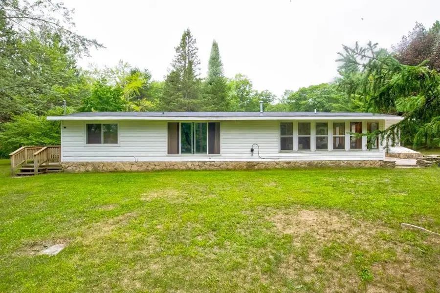 N5712 COUNTY 577 ROAD, Wallace, MI 49893 - #3