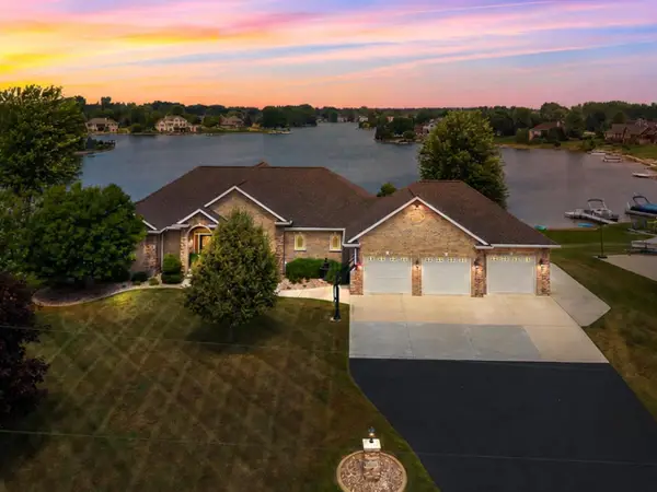 1056 HARBOR LIGHTS ROAD, Suamico, WI 54173