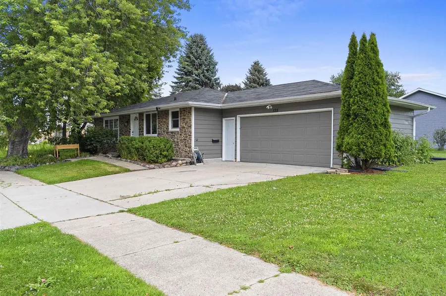 135 S PLATTEN STREET, Green Bay, WI 54303 - #3