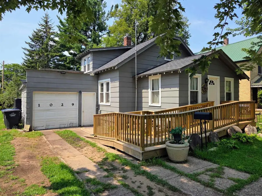1029 S MAIN STREET, Shawano, WI 54166 - #3
