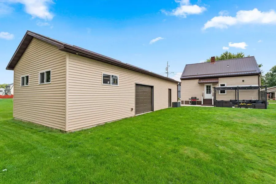 532 ROBBINS STREET, Seymour, WI 54165 - #3