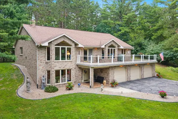 2727 BROOK HILLS DRIVE, Suamico, WI 54313