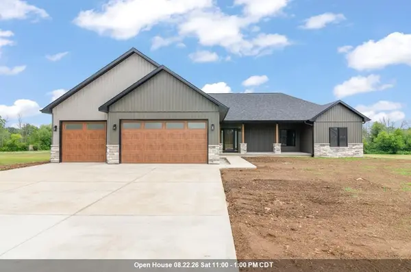 583 WILLOW DRIVE, Mishicot, WI 54228