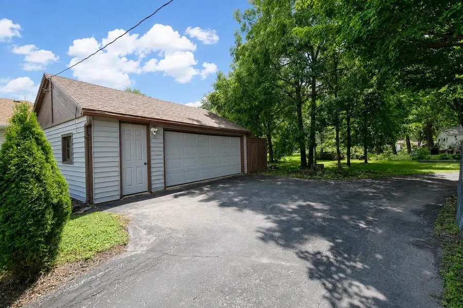1724 N CHARLOTTE STREET, Appleton, WI 54911 - #2