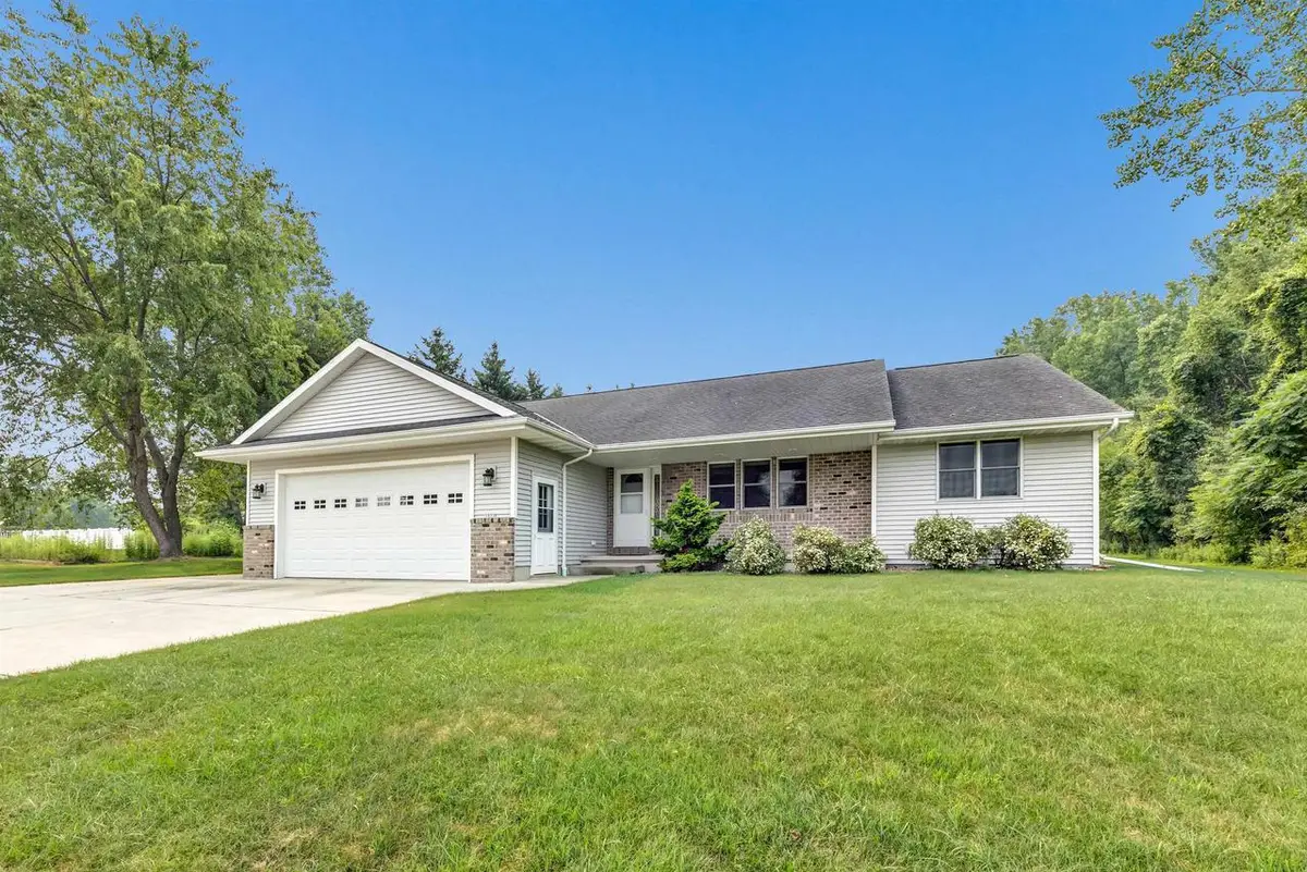 3533 LEEDS CASTLE DRIVE, Green Bay, WI 54313 - #1
