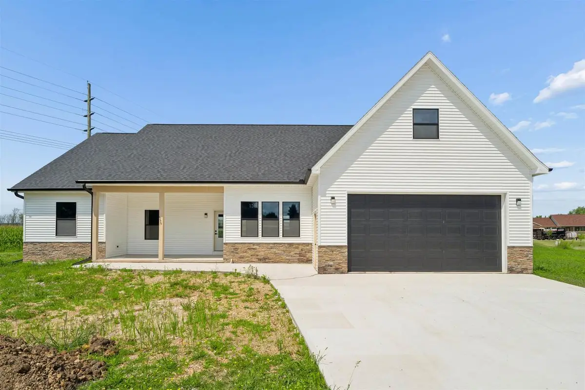535 N PHEASANT DRIVE, New London, WI 54961 - #1