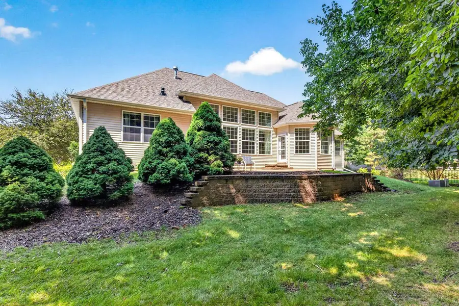 1568 KINGSWOOD DRIVE, Neenah, WI 54956 - #2