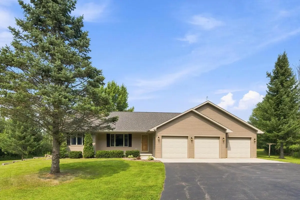 1075 KIM LANE, Little Suamico, WI 54141 - #1