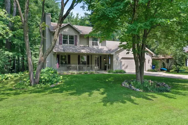 1744 IVES LANE, Suamico, WI 54173