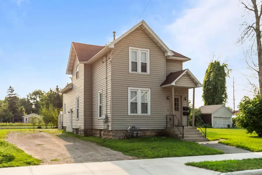 622 GRAND STREET, Oshkosh, WI 54901 - #2