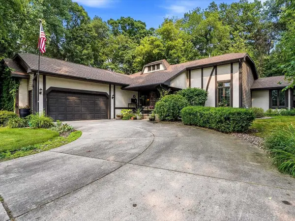 900 MT HOOD COURT, Green Bay, WI 54311