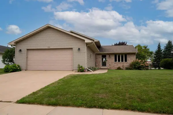 1795 WOODSTOCK STREET, Oshkosh, WI 54904