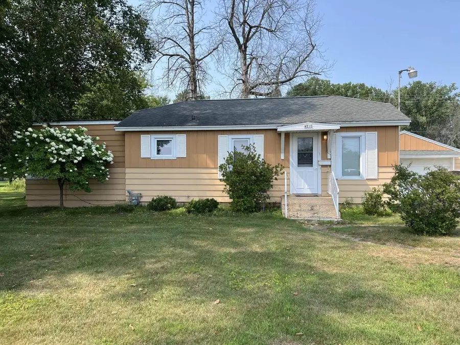 4251 10TH STREET, Menominee, MI 49858 - #2