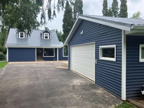 E9278 COUNTY ROAD X, New London, WI 54961