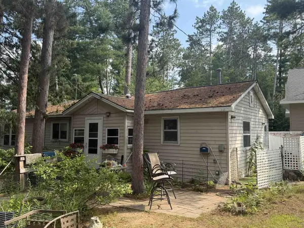 15592 E CROOKED LAKE LANE, Crivitz, WI 54114