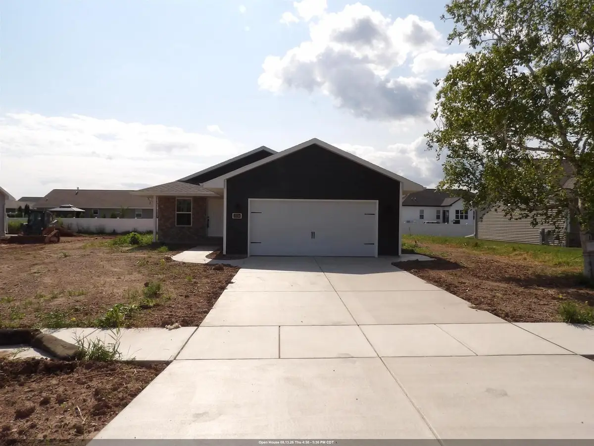 2509 LAWRENCE DRIVE, De Pere, WI 54115 - #1