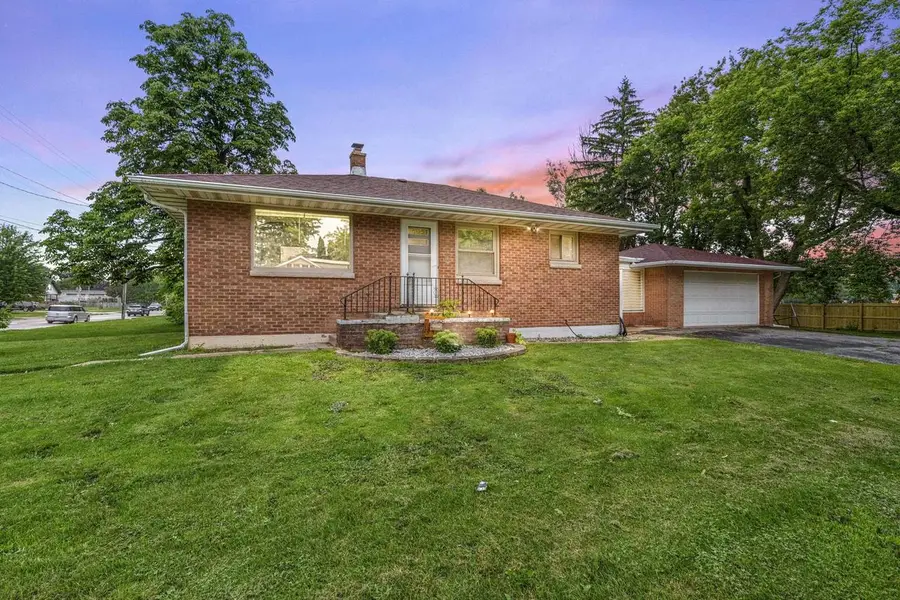 1412 W 9TH AVENUE, Oshkosh, WI 54902 - #3