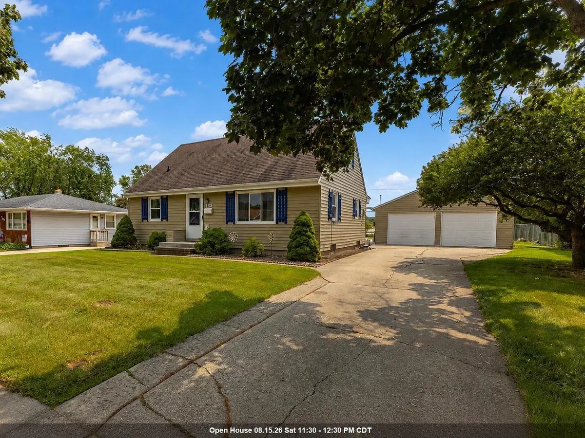 123 JEAN STREET, Combined Locks, WI 54113 - #1