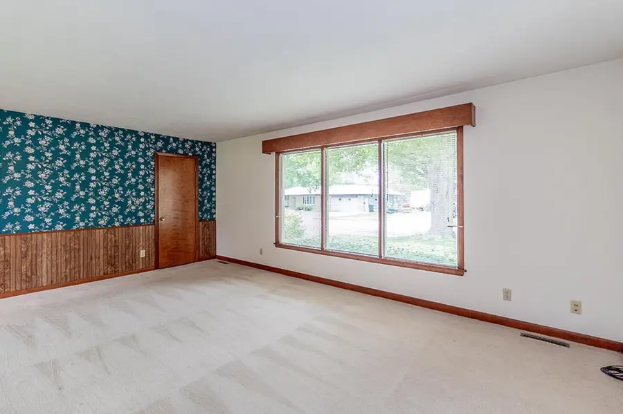 1808 NASSAU STREET, New London, WI 54961 - #3