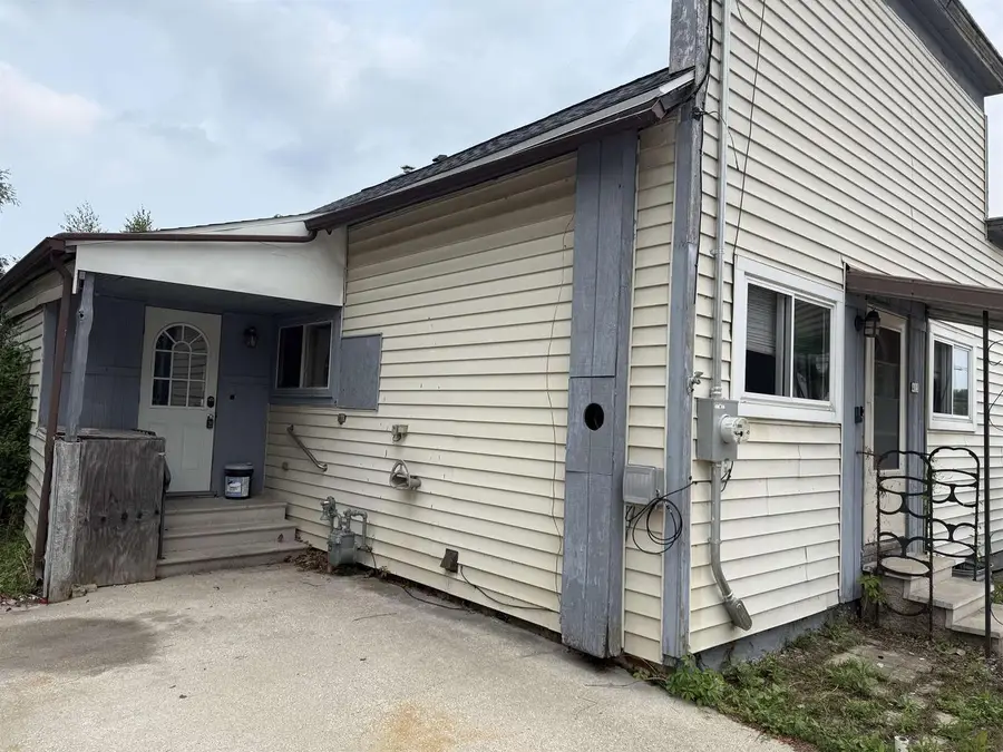 415 E MAIN STREET, Mishicot, WI 54228 - #2