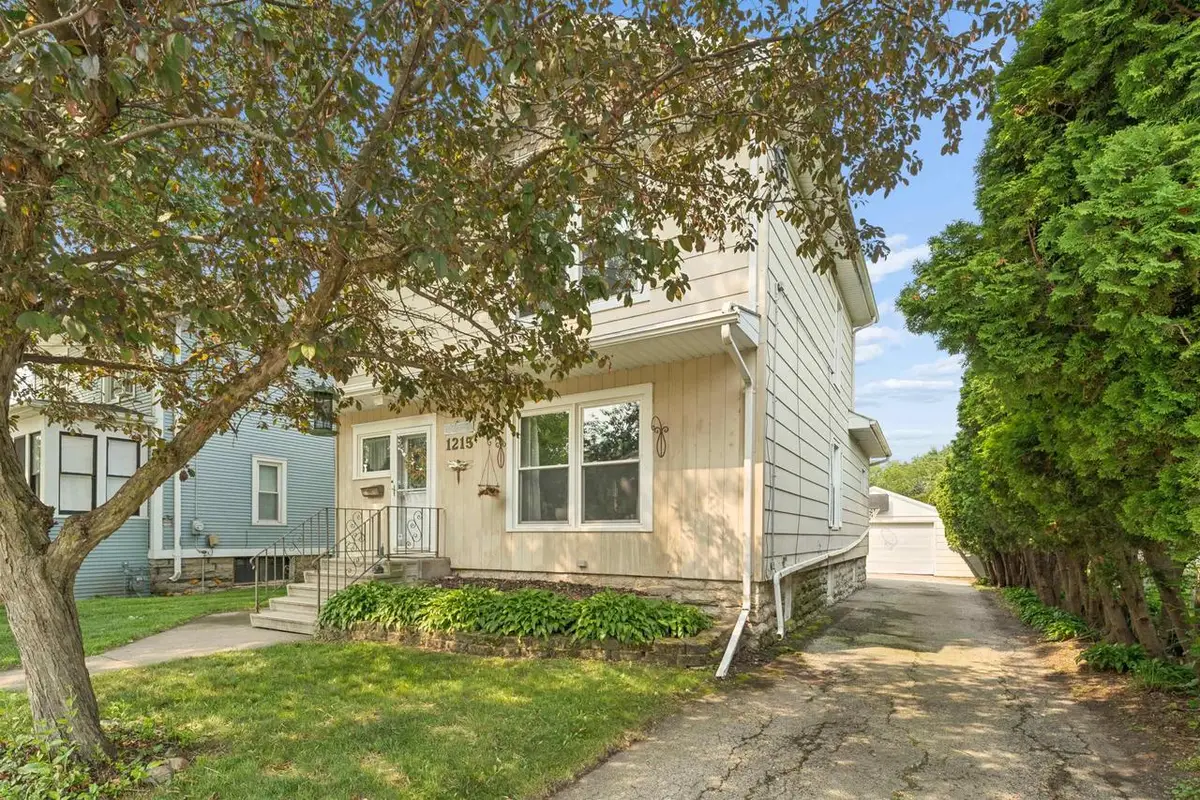 1215 GRAND STREET, Oshkosh, WI 54901 - #1