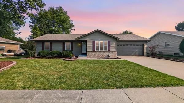 300 E JAMES STREET, Appleton, WI 54915