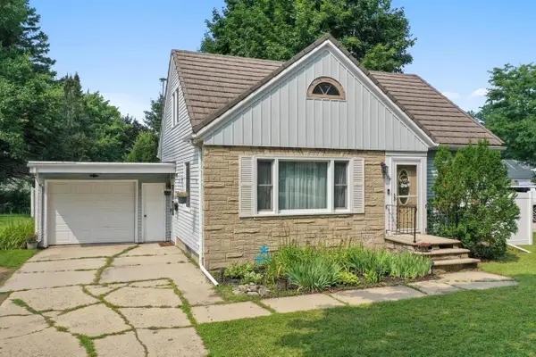 529 NEWTOLS STREET, Green Bay, WI 54302