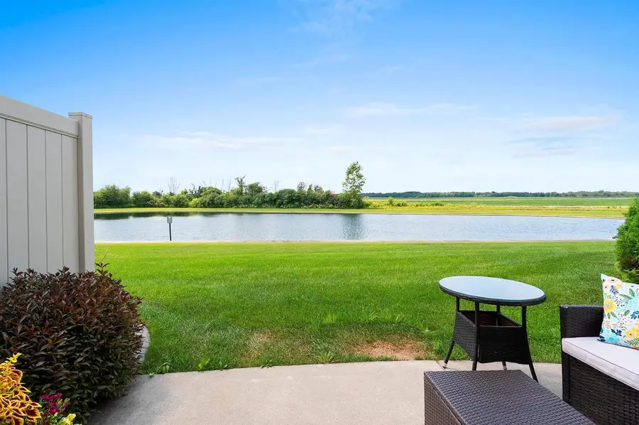 1693 MAIN CIRCLE  #2, Ashwaubenon, WI 54115 - #3
