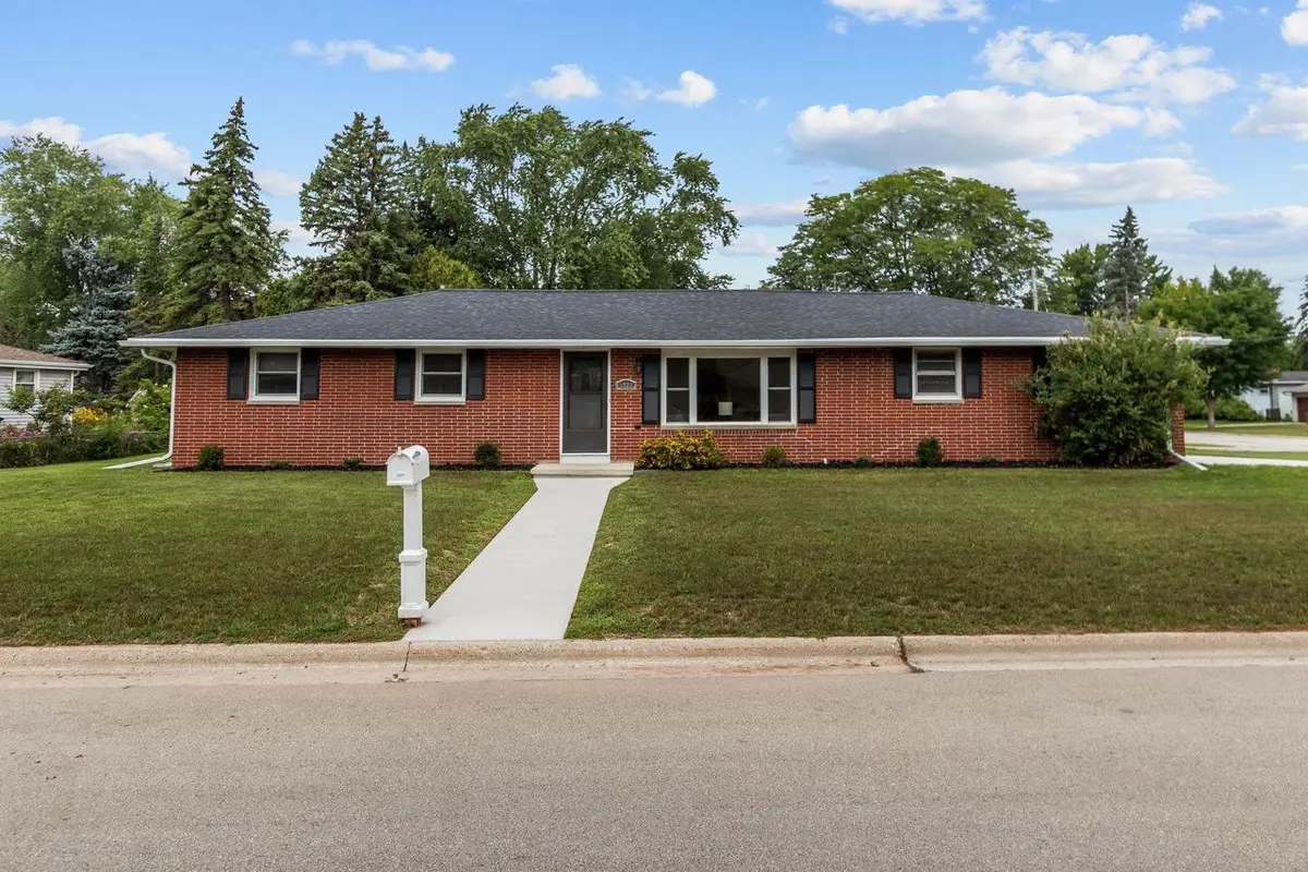 1520 CAREFUL DRIVE, Green Bay, WI 54304 - #1