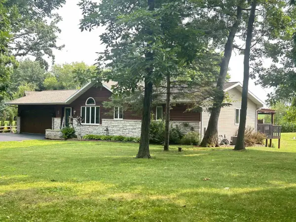 1266 CLAIRVILLE ROAD, Oshkosh, WI 54904