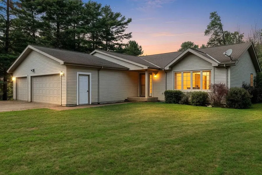 5808 LADE BEACH ROAD, Little Suamico, WI 54141 - #2
