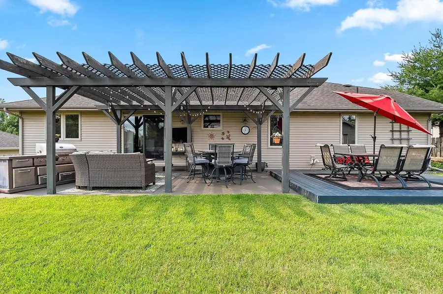 3182 PRIMROSE LANE, Green Bay, WI 54313 - #2