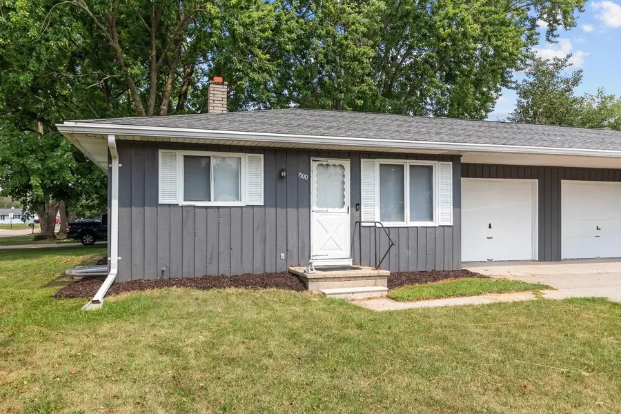 1500 GREENDALE STREET, Menasha, WI 54952 - #2