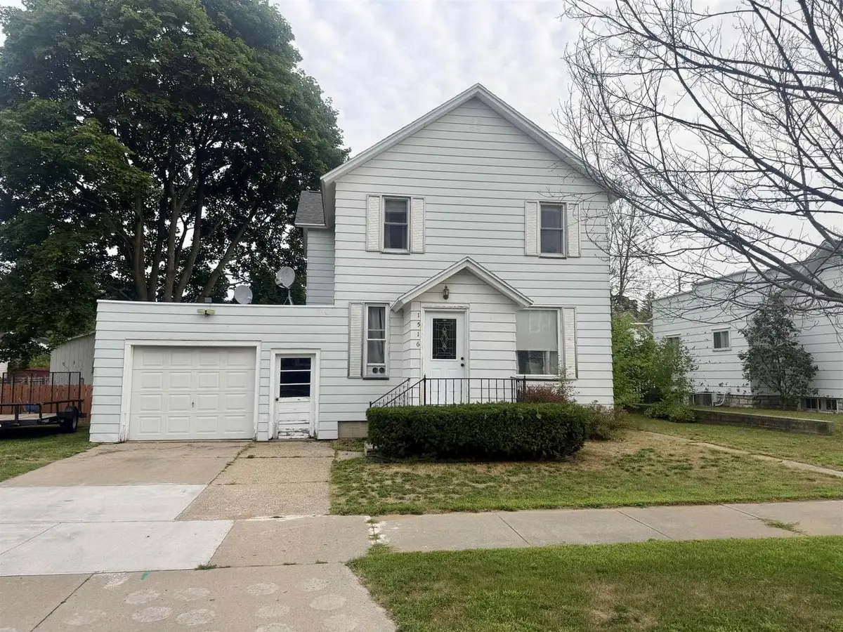 1516 SHERMAN STREET, Marinette, WI 54143 - #1