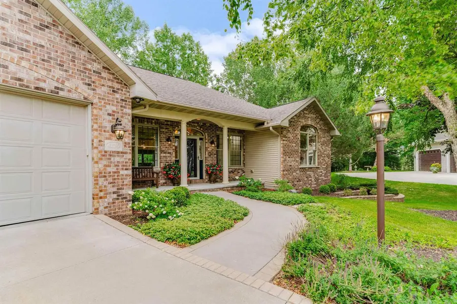 4130 TWILIGHT COURT, Oshkosh, WI 54904 - #2