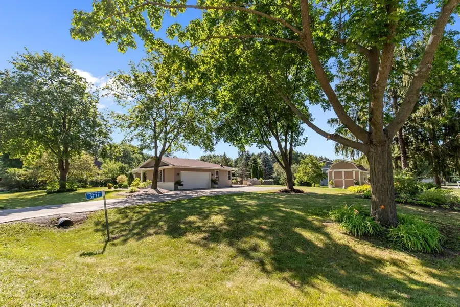 5771 ST IVES ROAD, Oshkosh, WI 54904 - #2