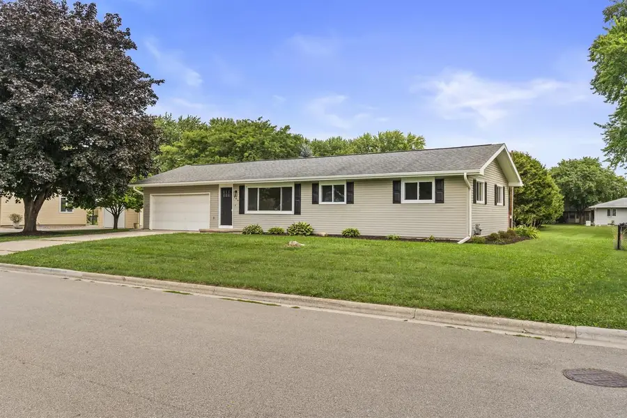 209 N 7TH AVENUE, Winneconne, WI 54986 - #2