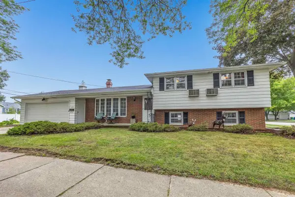 1383 MINAHAN STREET, Green Bay, WI 54304