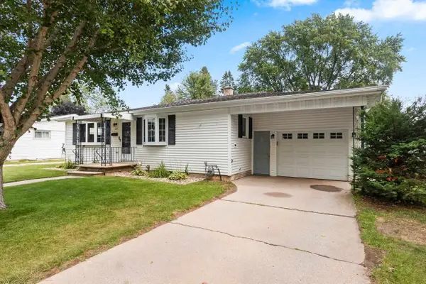 825 TOMMARK STREET, Green Bay, WI 54304