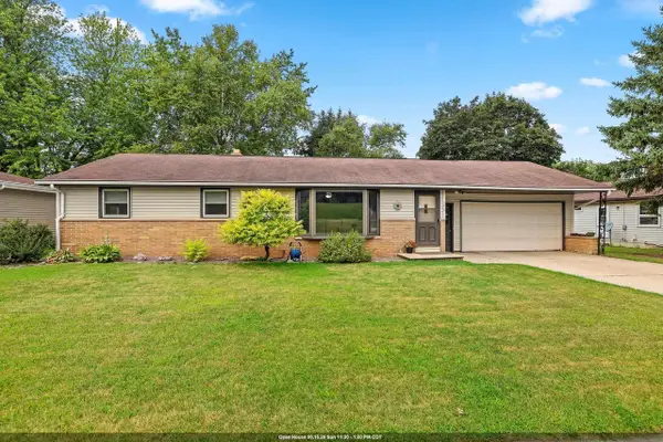 374 SKYLINE BOULEVARD, Green Bay, WI 54302