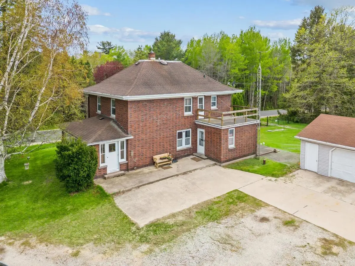 3720 E HILLCREST ROAD, Two Rivers, WI 54241 - #1