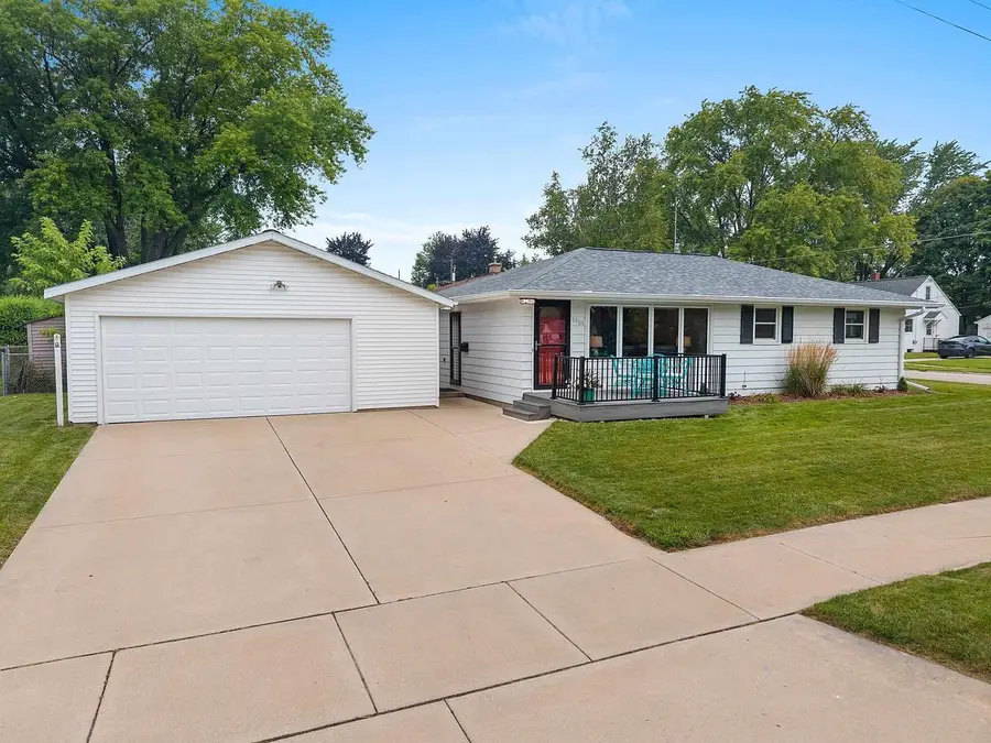 1404 SPENCE STREET, Green Bay, WI 54304 - #2
